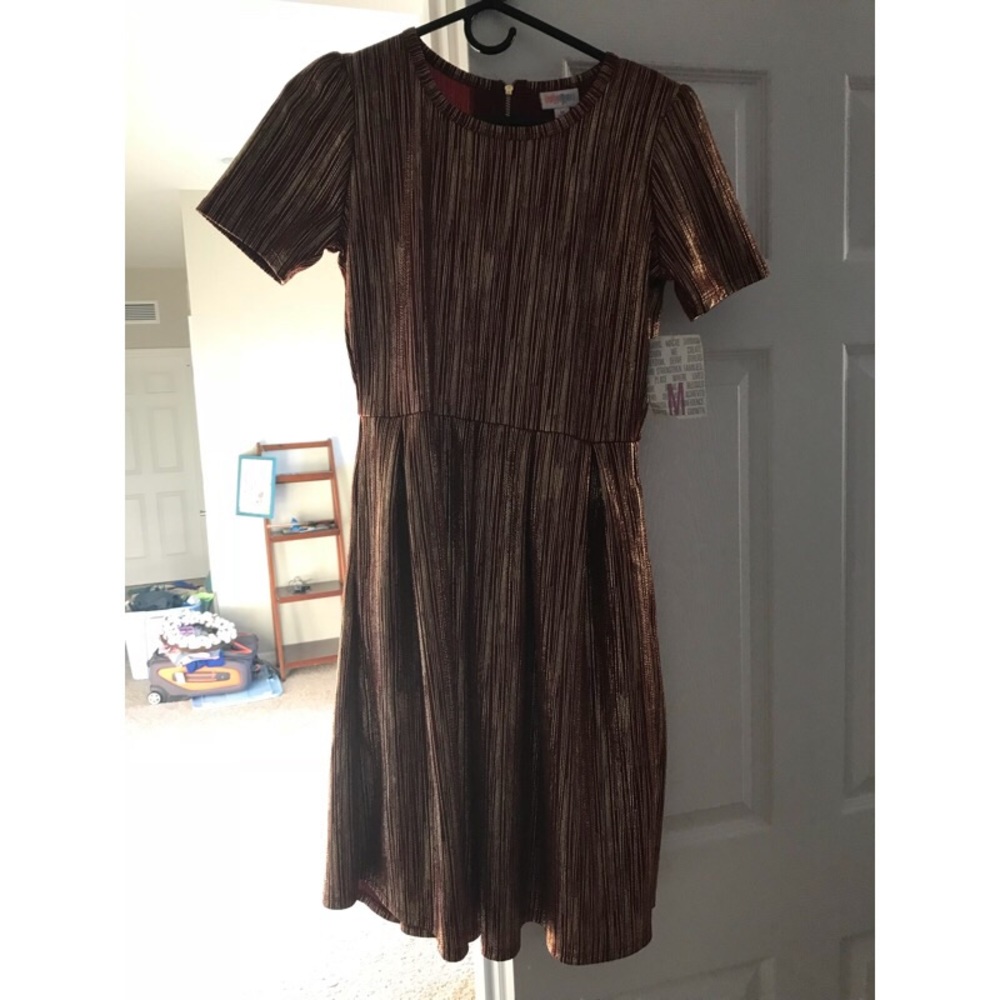 M Lularoe Elegant Amelia